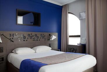 ホテル Eiffel Capitol