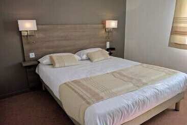 Отель Hôtel Chantepie