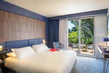 בית מלון כפרי Mercure Marseille Centre Bompard La Corniche