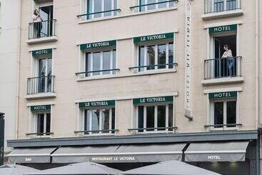 هتل Restaurant Le Victoria