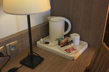 בית מלון כפרי The Originals City, Hôtel Le Gayant, Douai