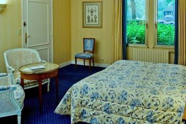 호텔 Auberge Des Templiers