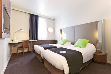 Campanile Hotel Chantilly