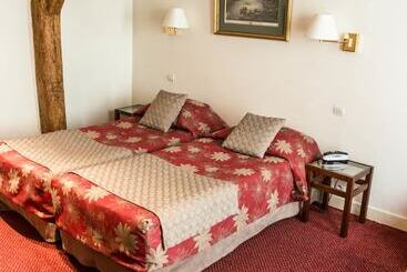 Отель Hôtel Exelmans