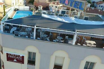 هتل Hôtel La Frégate