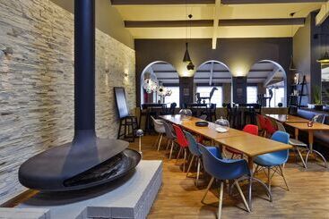 בית מלון כפרי Ibis Mâcon Sud Crêches