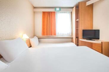 B&b Hotel Niort Sud Venise Verte