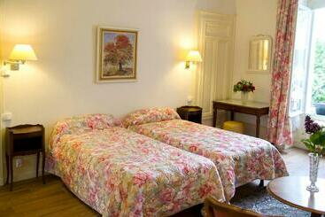هتل Aux Meublés Du Manoir