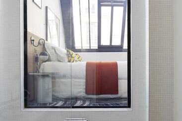 ホテル Du Ministere