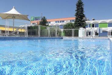 هتل Holiday Inn Express Strasbourg   Sud, An Ihg