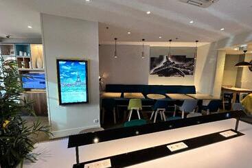 Отель Holiday Inn Paris Auteuil, An Ihg