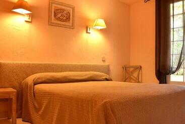 酒店 Les Mazets Des Roches