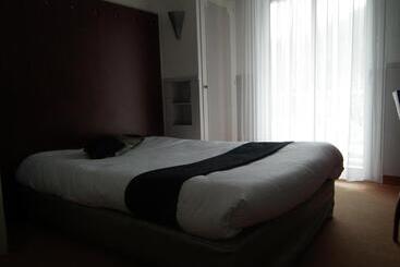 Отель Logis Cosy Hôtel Le Moulin Neuf Chantonnay