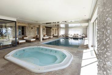 호텔 Mas Des Herbes Blanches Hôtel & Spa – Relais & Châteaux