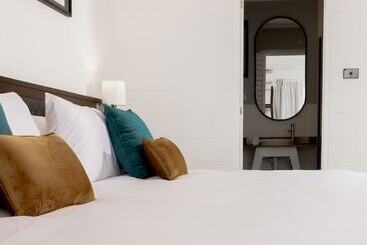 آپارتمان Capricorn Hotel Suva