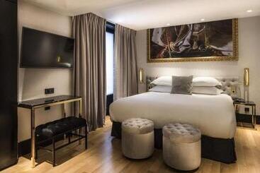 ホテル Eiffel Petit Louvre