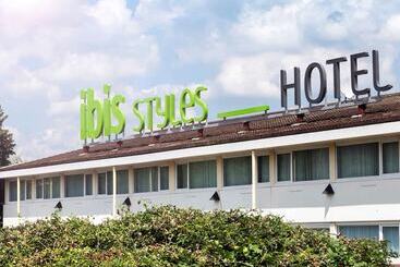 בית מלון כפרי Ibis Styles Nancy Sud