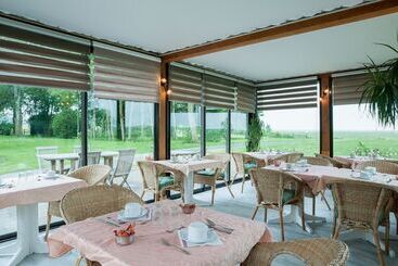 ホテル Manoir De La Roche Torin, The Originals Relais