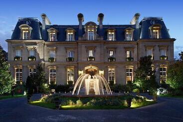 Hotel Saint James Paris   Relais & Chateaux