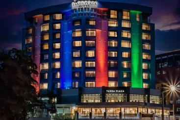 هتل Tanoa Plaza