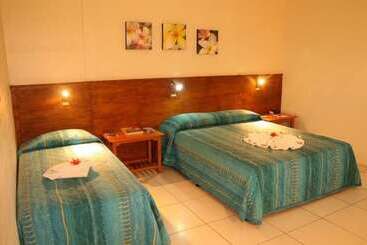 مُتل Nadi Bay Resort