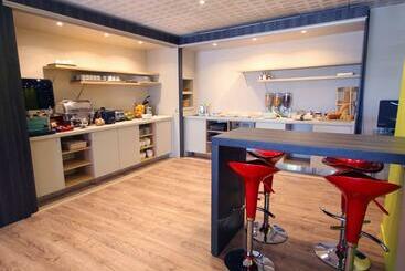 اقامتگاه Aparthotel Adagio Nice Promenade Des Anglais