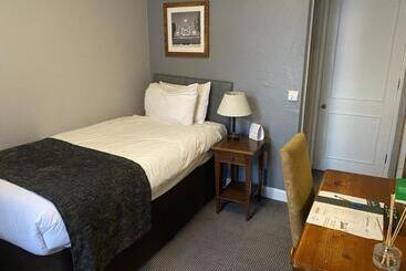 Cromwell Lodge Hotel By Greene King Inns