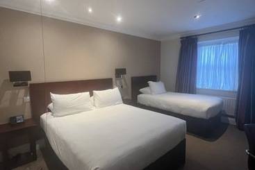 בית מלון כפרי Avisford Park