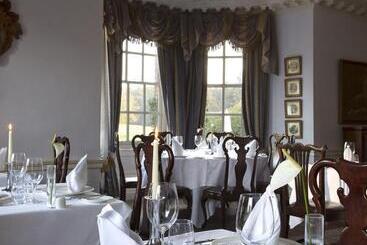 Отель Chilston Park