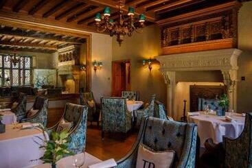 ホテル Great Fosters   Near Windsor