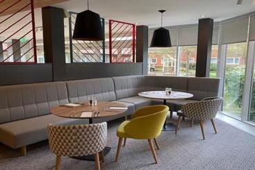 호텔 Holiday Inn Aylesbury, An Ihg
