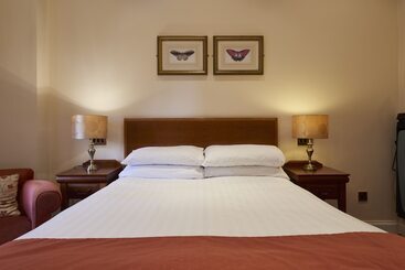 Отель Old Waverley