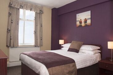 فندق The Caledonian