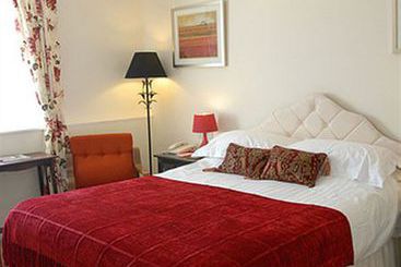 Thr Golden Pheasant Hotel