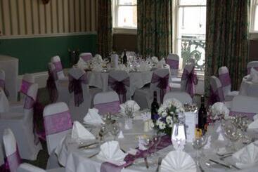 酒店 The Green Dragon