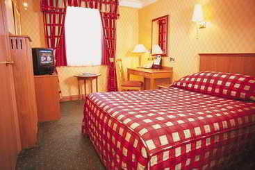 The Royal Angus Hotel