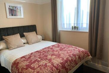 هتل Philmar Guest House