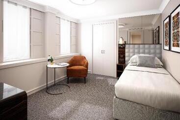 هتل Strand Palace