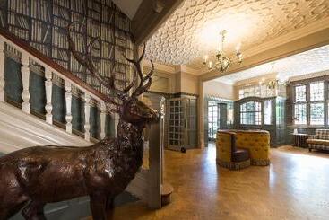 酒店 The Crown Manor House