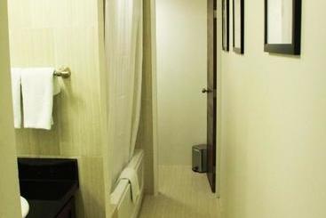Oceanview Hotel & Residences