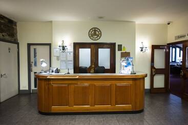 Whitewater Hotel & Spa