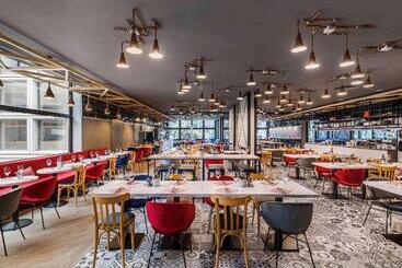 בית מלון כפרי Mercure Budapest Castle Hill