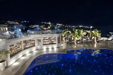 فندق Petinos Beach