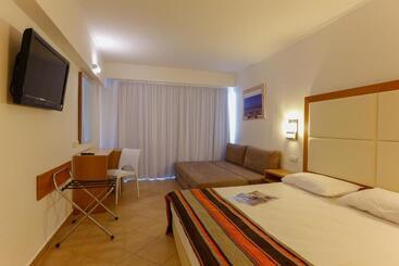 Sun Palace Hotel   All Inclusive