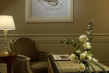 فندق Corona D Oro 1890