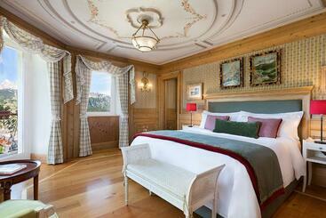 هتل Cristallo, A Luxury Collection Resort & Spa, Cortina D  Ampezzo