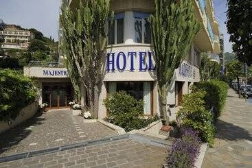 Majestic By Lvg Hotel Collection