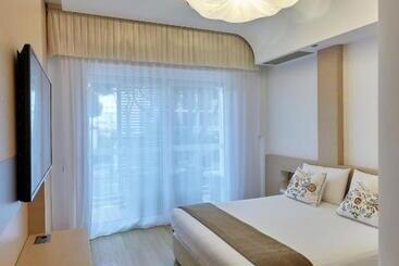 酒店 Saraceno Resort With Private Beach