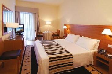 Sardegna Hotel Suites & Restaurant