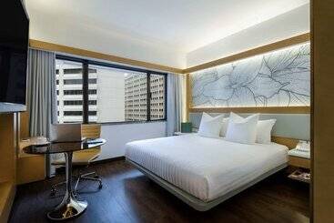 هتل The Park Lane Hong Kong A Pullman